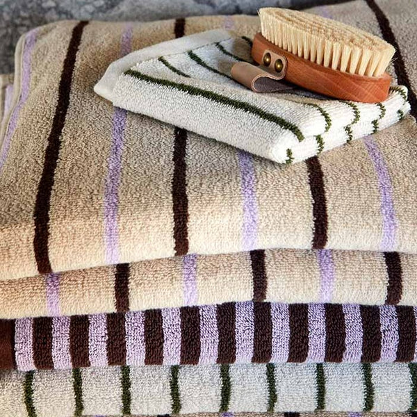 Raita Towel - 50x100cm - Purple / Brown