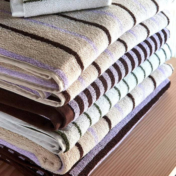 Raita Towel - 70x140cm - Purple / Brown