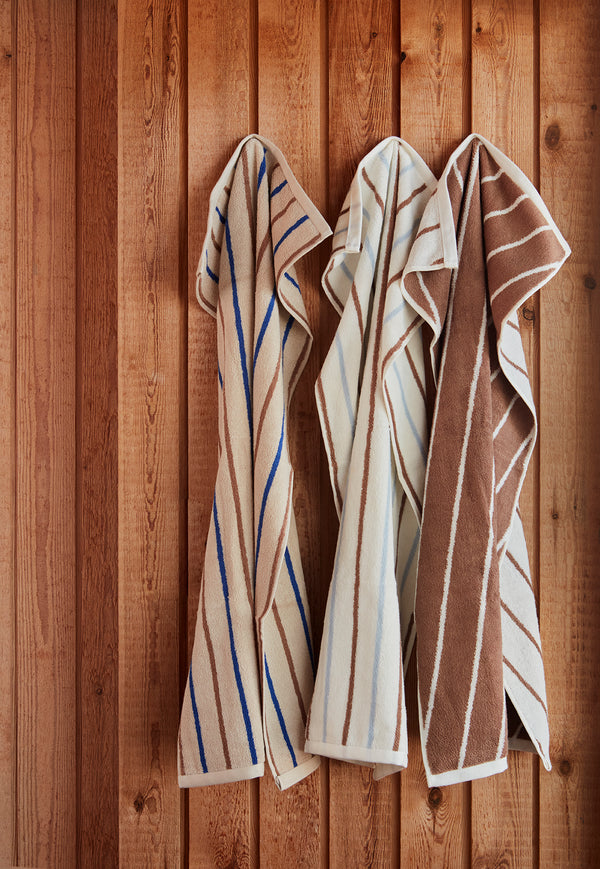 Raita Towel - 50x100cm - Caramel / Ice Blue