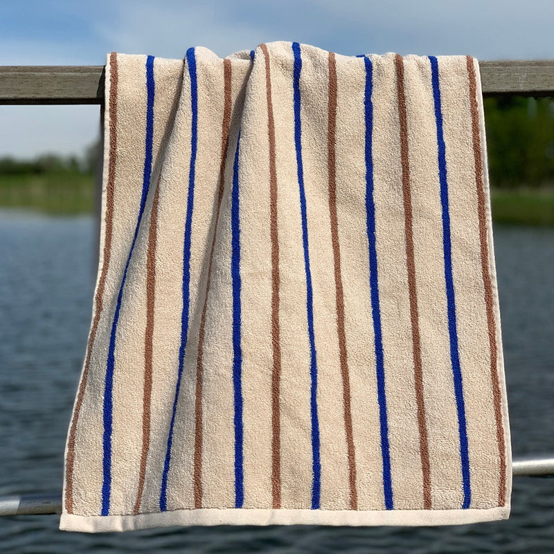 Raita Towel - 100x150cm - Caramel / Optic Blue